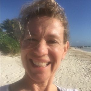 Meet your Posher, Cecilia